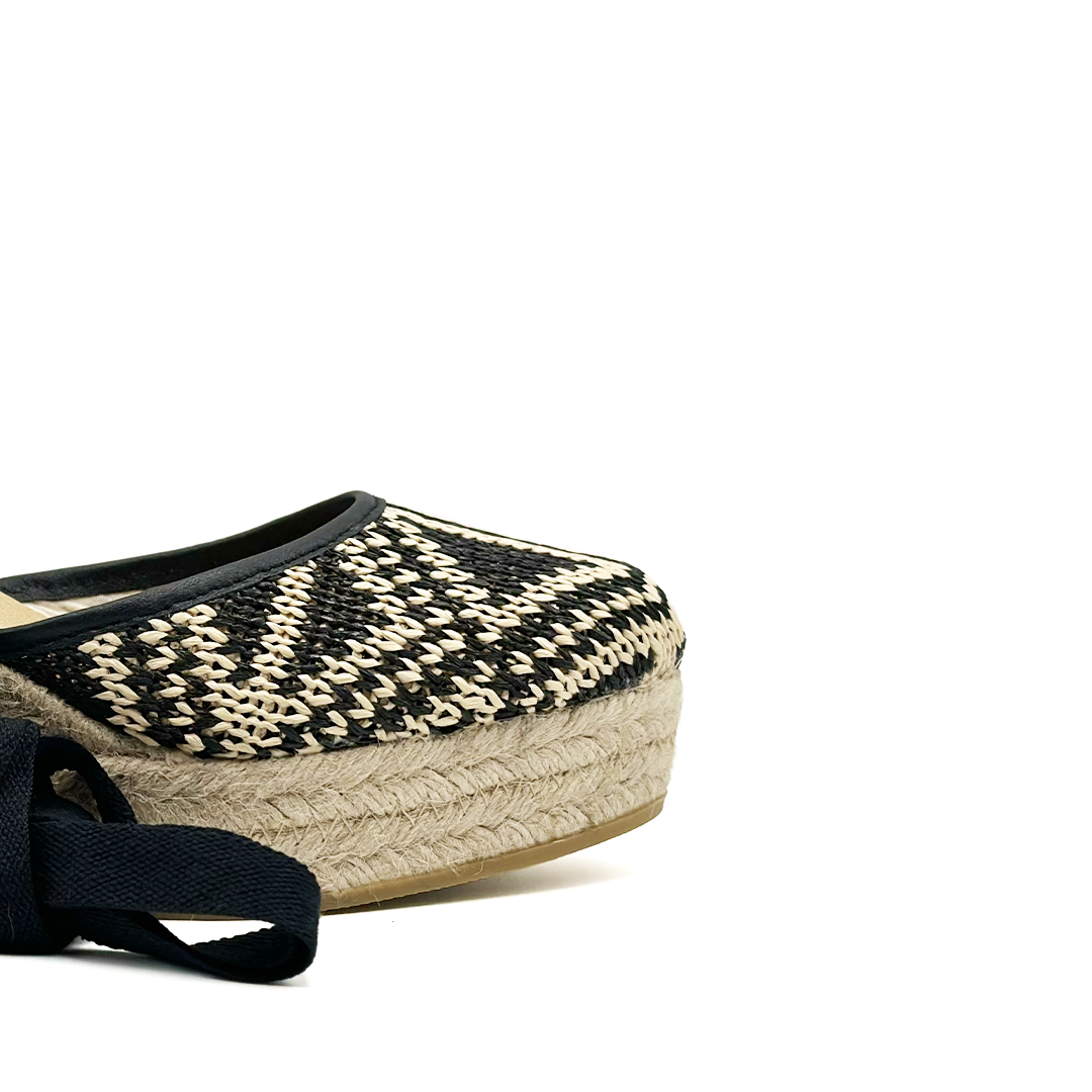 Paula D5 Rafia Crudo Negro Ribete de Piel